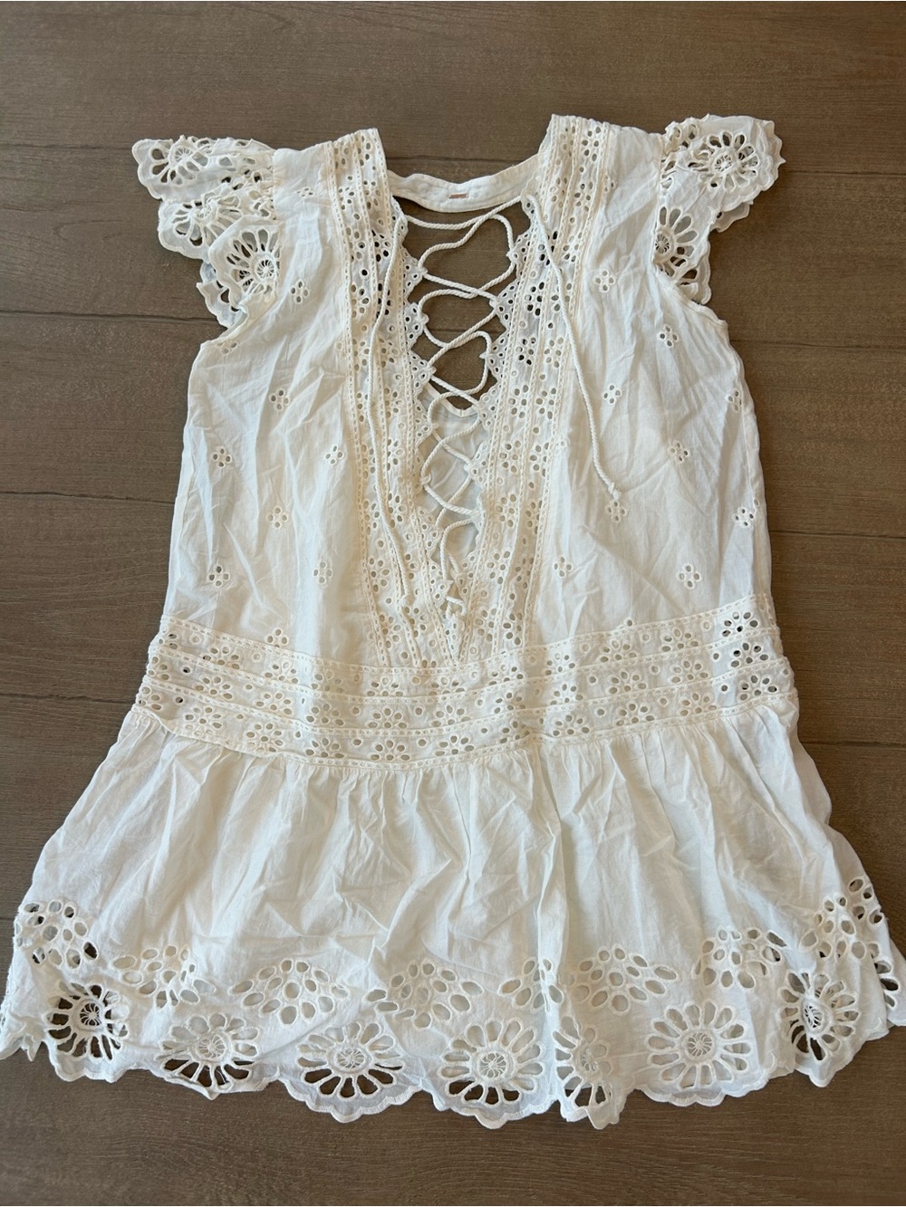 Free people- size S- White Eyelet Lace-Up Boho dress with detachable slip